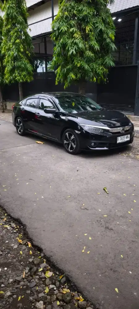 For sale Honda Civic Turbo ES 2017 AT
