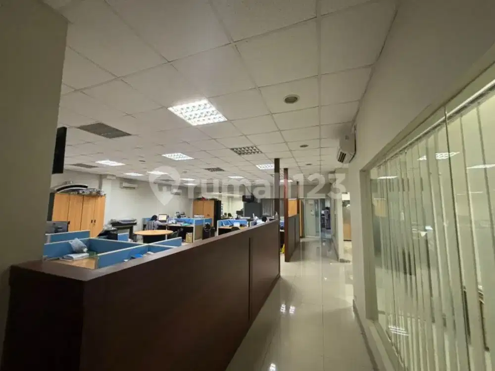 Dijual Gudang + Kantor Furnish di Kawasan Pergudangan Taman Tekno