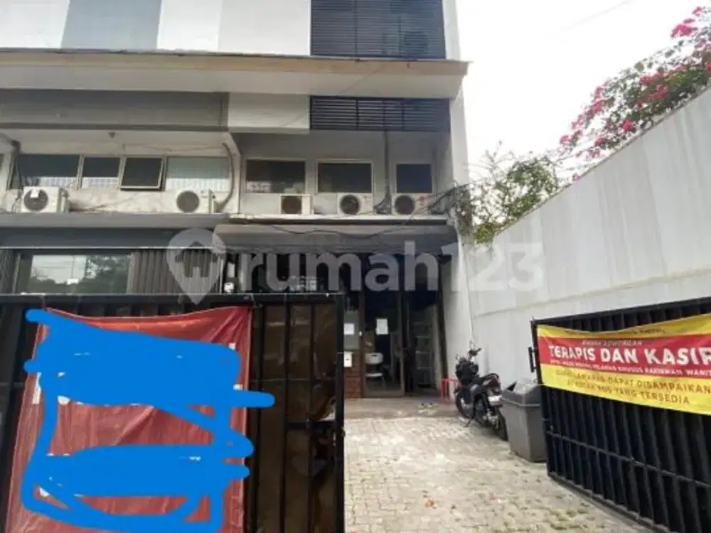 Ruko 3 Lantai Dijual di Gandaria, Jakarta Selatan