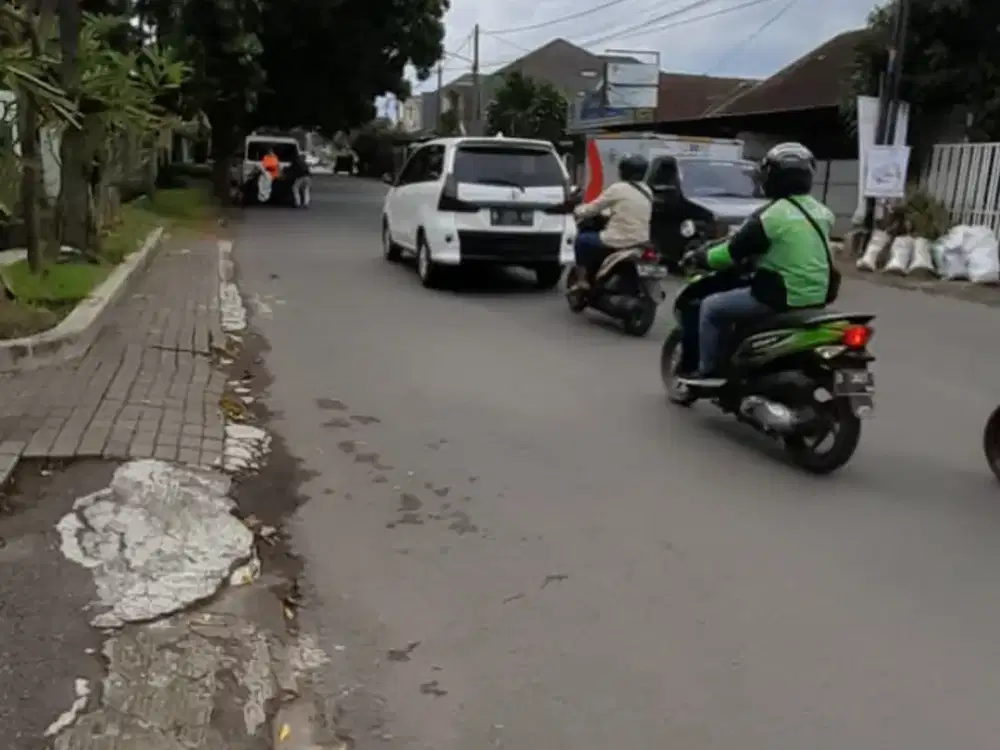 Sewa Rumah Karawitan Turangga Buah Batu Cocok Kantor Potensial Bisnis