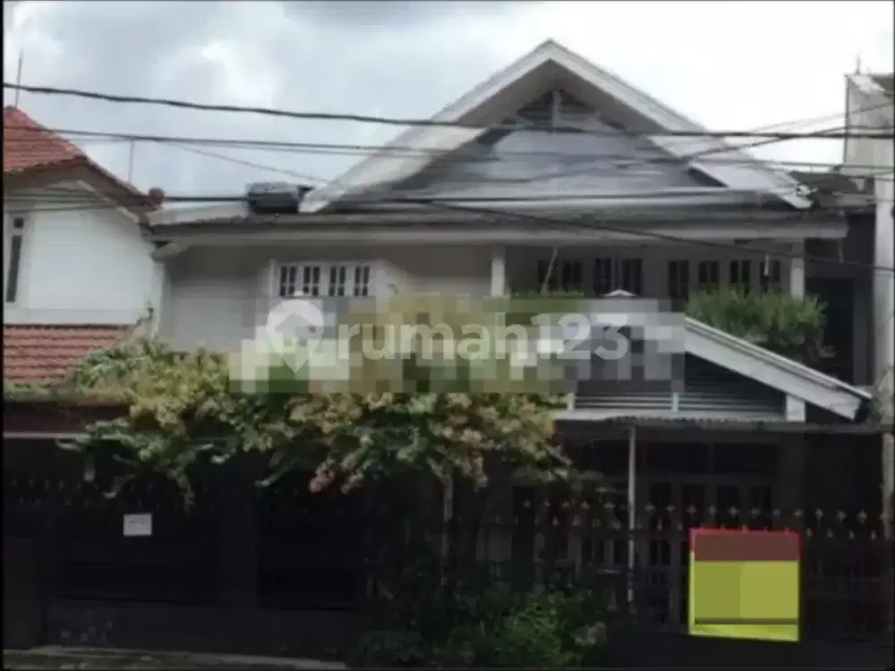 Dijual Rumah Mewah Siap Huni - Lokasi Strategis di Bintaro