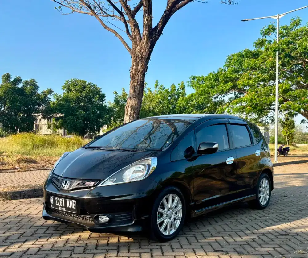 Honda jazz RS AT 2014 Low KM