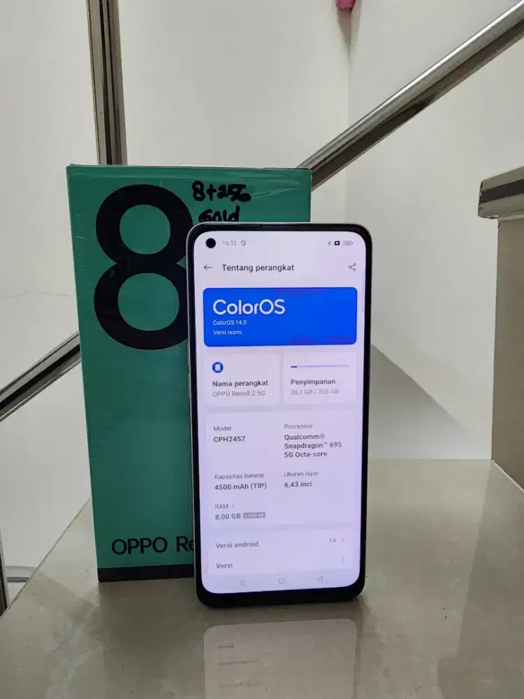 Oppo Reno 8Z 5G Ram 8GB/Rom 256GB Gold