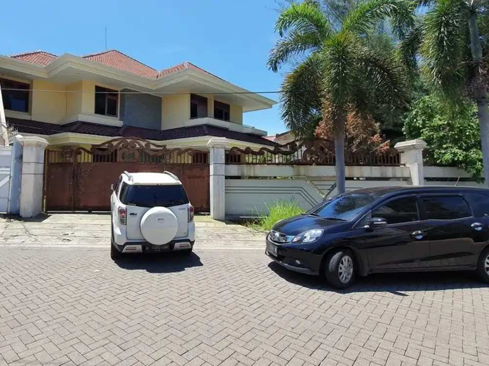 Disewakan Rumah Ruang Usaha Kantor Simpang Darmo Permai Surabaya