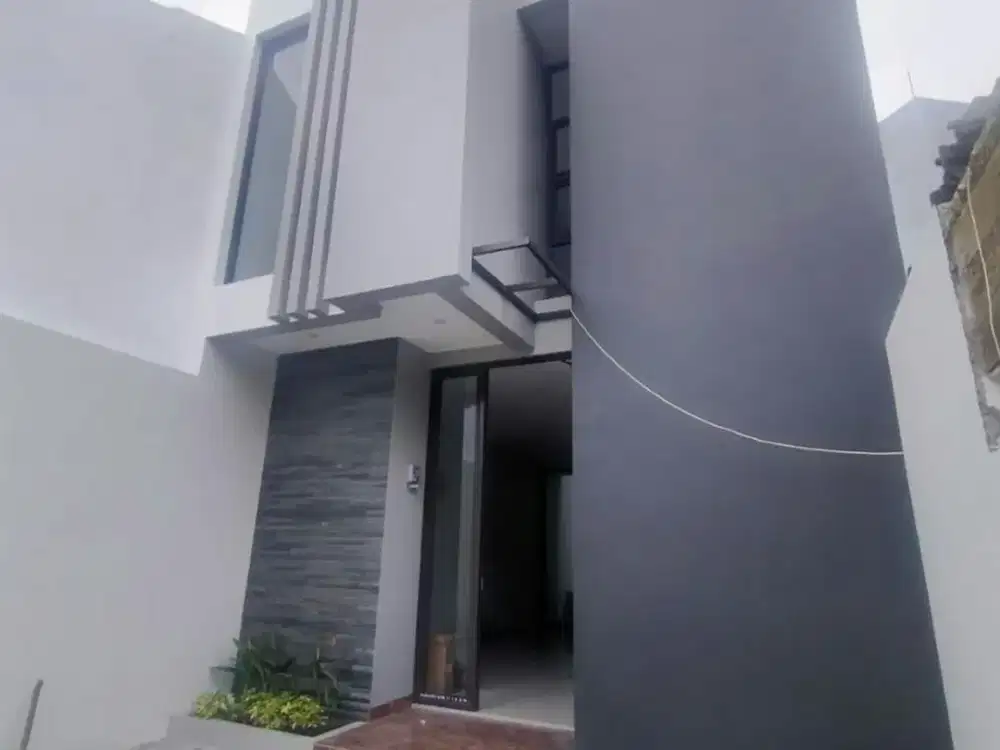 Rumah baru 2 lantai di sayap batununggal