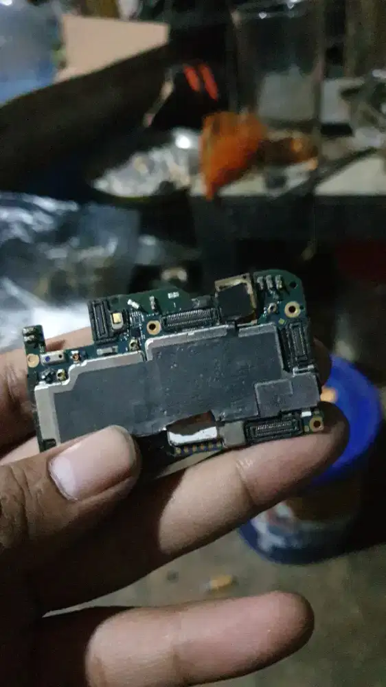 Di cari hp rongsokan