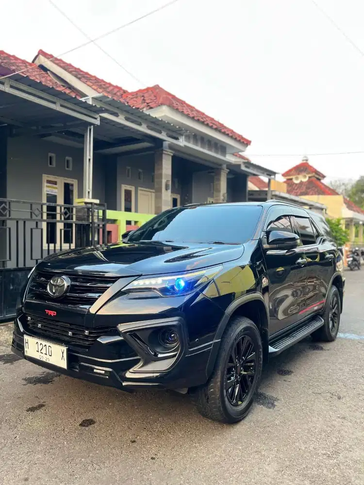 Toyota Fortuner VRZ TRD S 2019 Metic