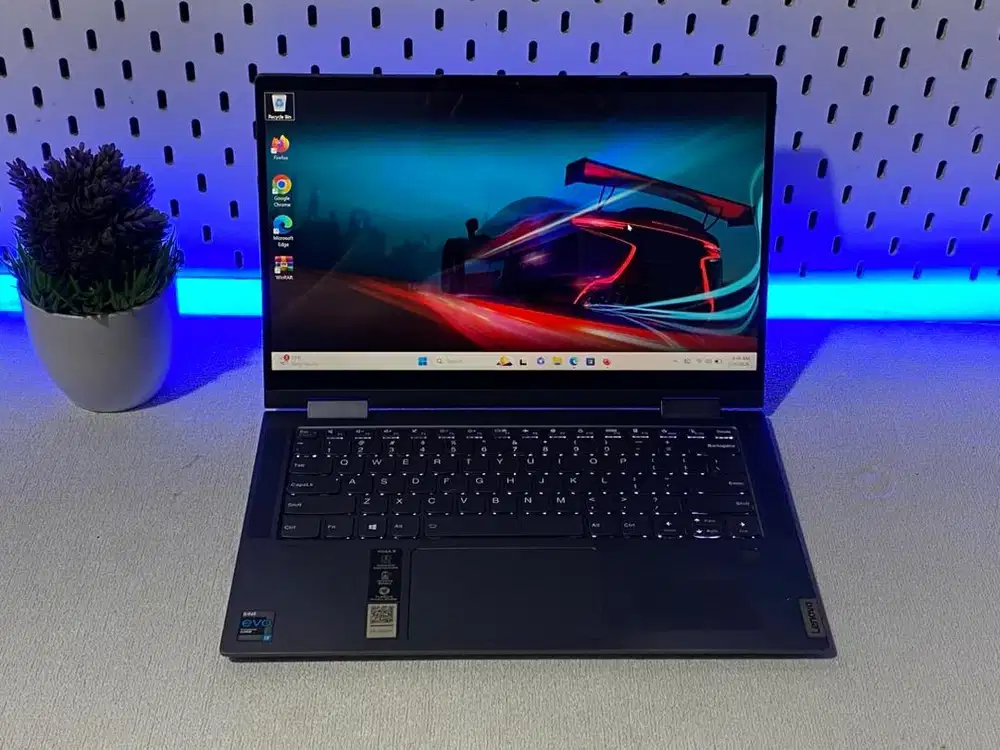 Lenovo Yoga 7i 14ITL5 Intel Evo Core i7-1165G7 RAM 16GB SSD 1 TB Mulus