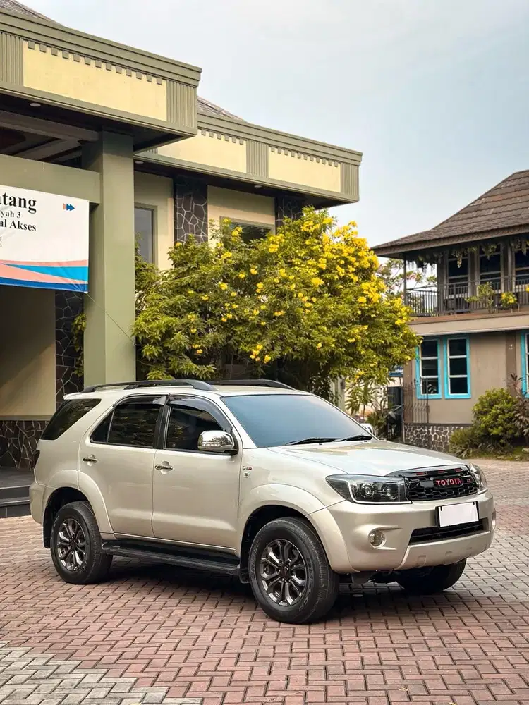Fortuner 2.5 G Diesel AT 2010 (dp 20jt)