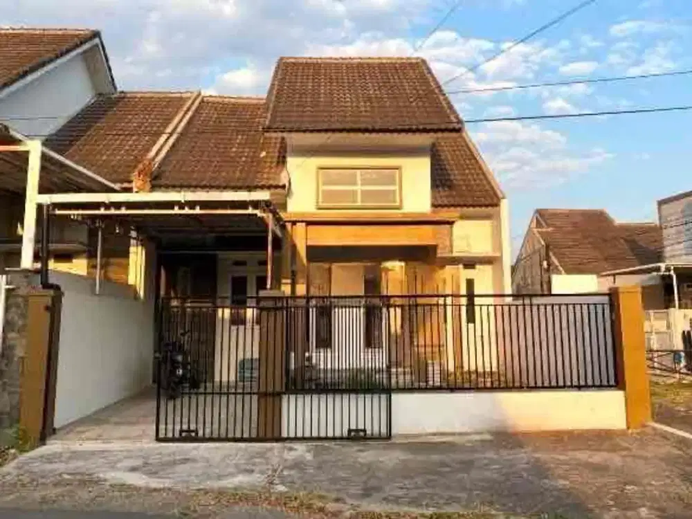 Rumah di Area Jalan Bunga Bunga Dekat Dewandaru Suhat
