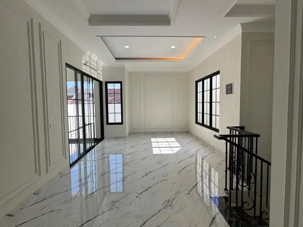 Dijual rumah Baru di Nusaloka BSD