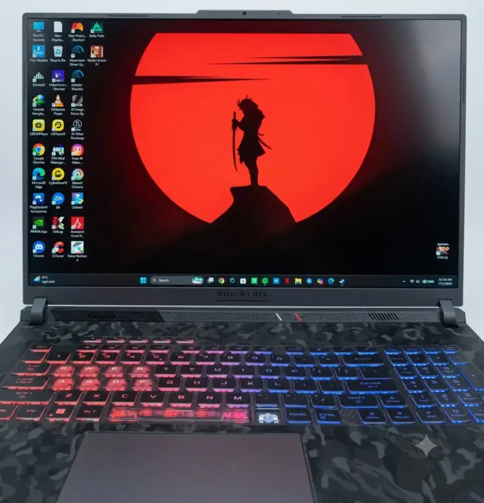 ASUS ROG STRIX G18  GAMING
