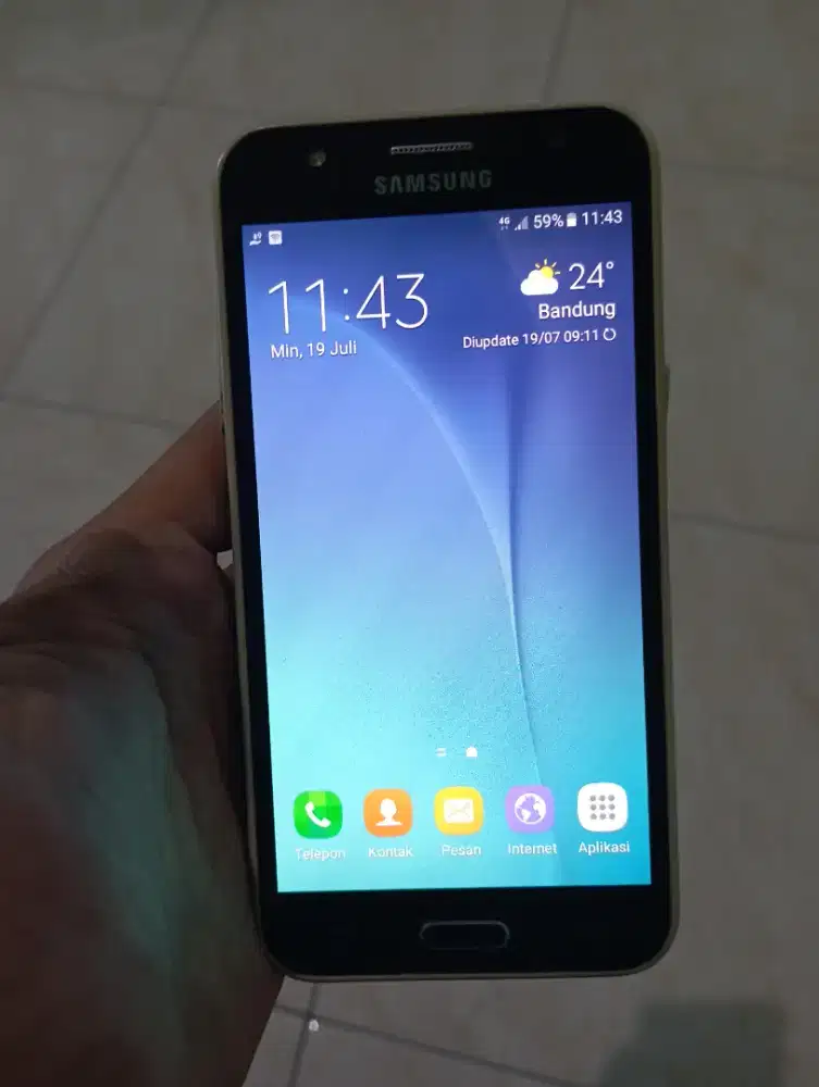 Samsung galaxy j5 2015 orian