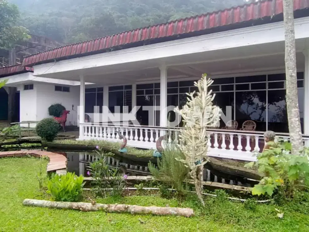 Dijual Villa Luas di Trawas Dekat dengan Berbagai Tempat Wisata