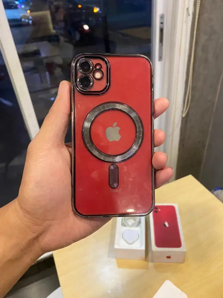 Dijual iPhone 11 64gb sinyal all operator