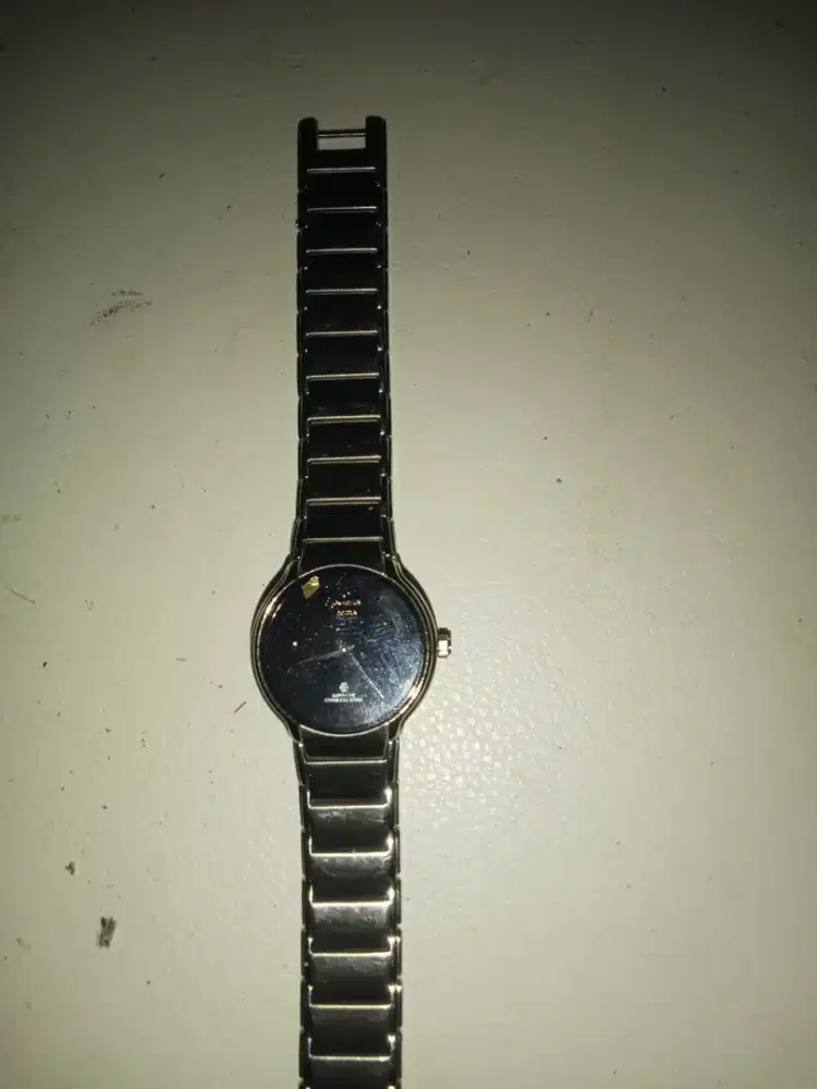 jam merk Alexandre Christie