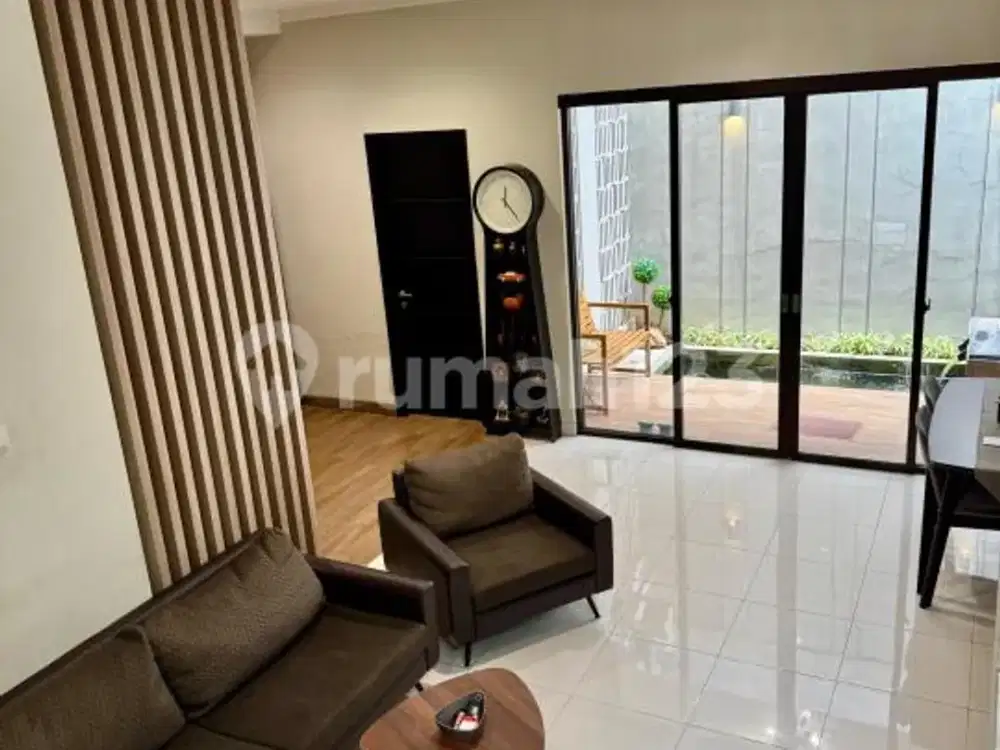 Dijual Cepat Rumah di Discovery  Bintaro Tangsel