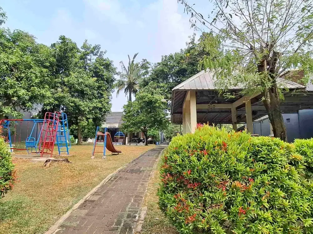 Rumah Siap Huni 2 Lantai di Cluster Depan, Dekat Tol!