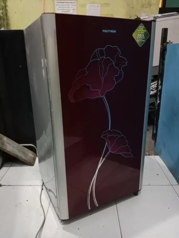 KULKAS POLYTRON BELLEZA PR15