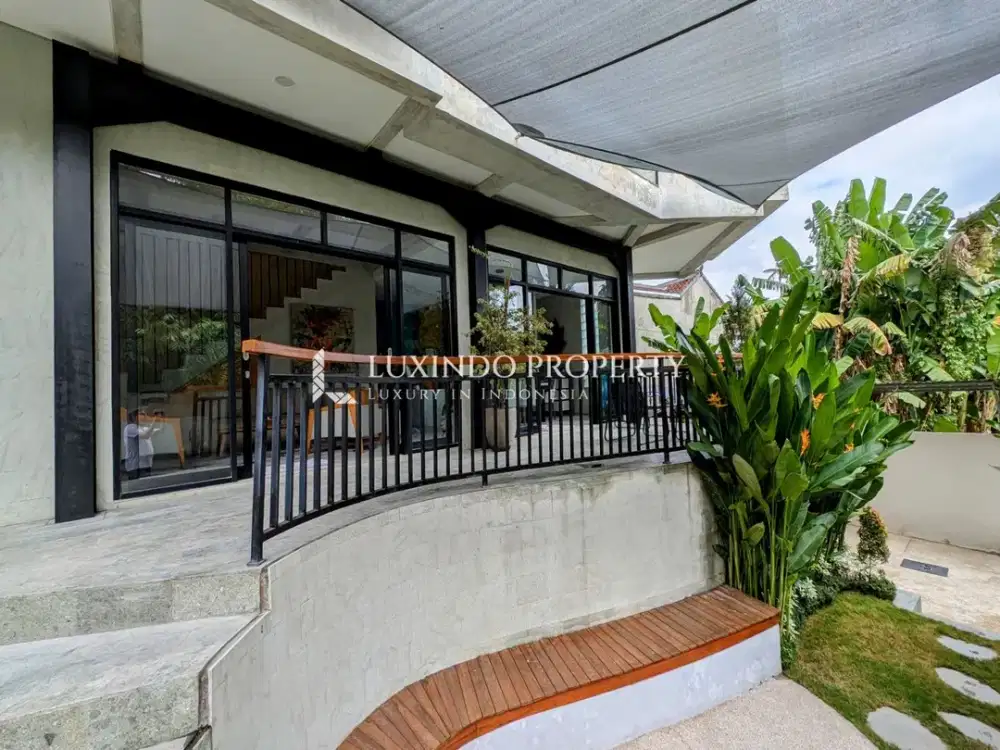 DIJUAL VILLA DENGAN 3 KAMAR TIDUR DI PADONAN