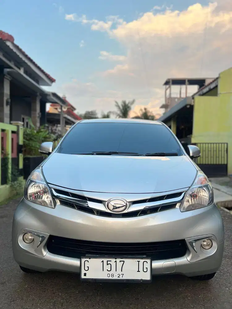 [ DP 20 juta ]  Daihatsu Xenia R Deluxe Automatic 2012