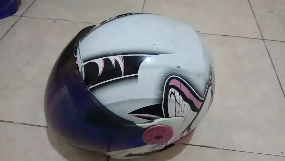 Helm GM ori seseuai gambar