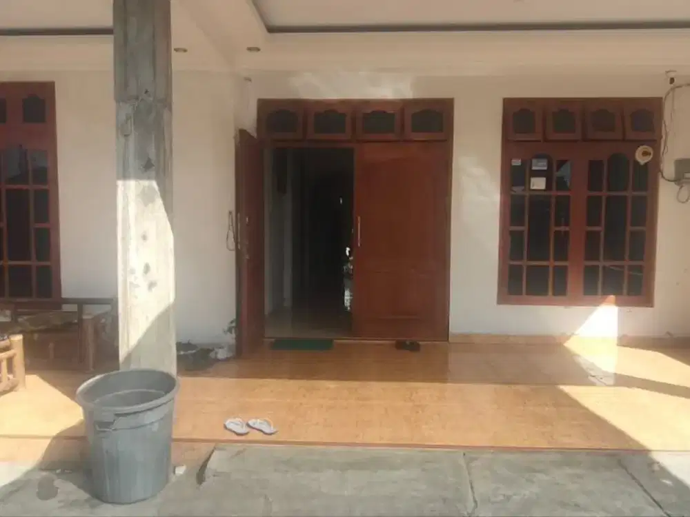 Rumah Luas Mangku Jalan Aspal Trirenggo Bantul