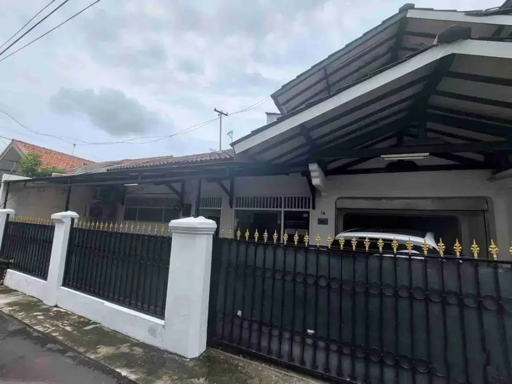 Disewakan Rumah Di Tebet Barat Dalam IV