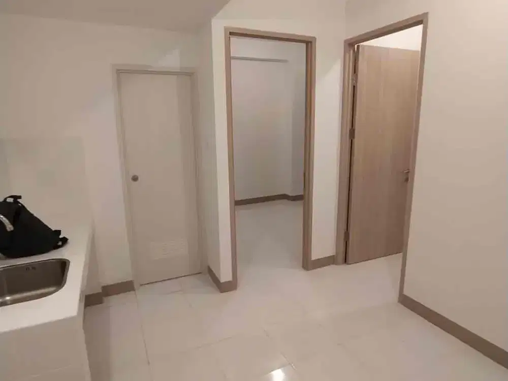 DIJUAL RUGI BANGET APARTEMEN 3 BEDROOM KOSONGAN MURAH DI TOKYO RIVERSIDE PIK 2