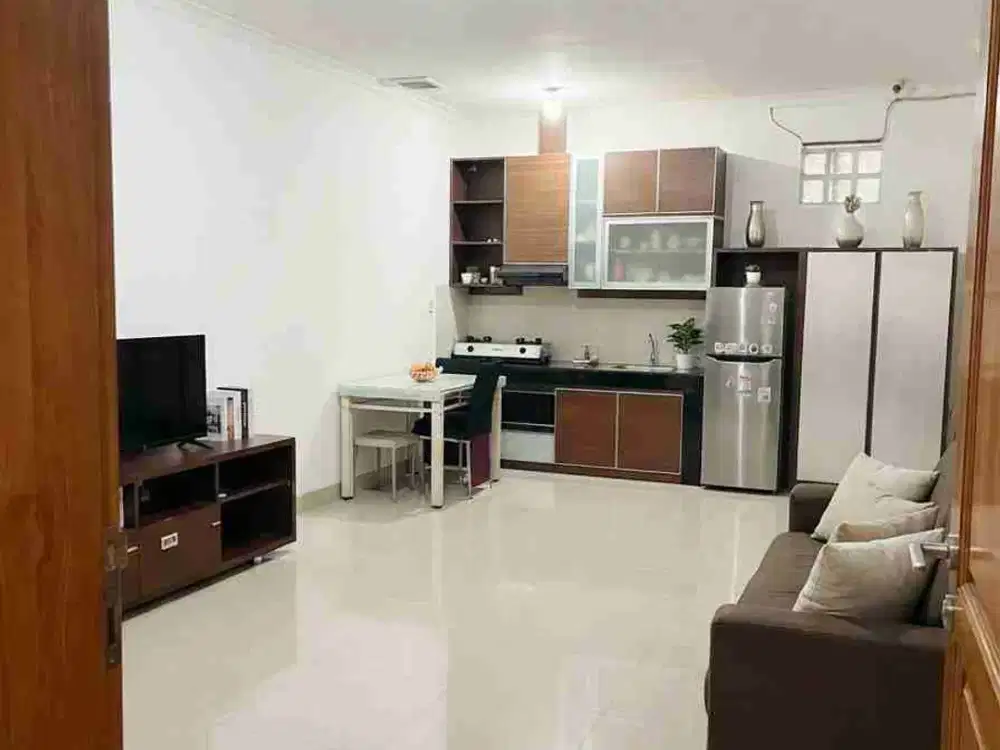 Jual Rukan di Komplek Komersial Holis Regency