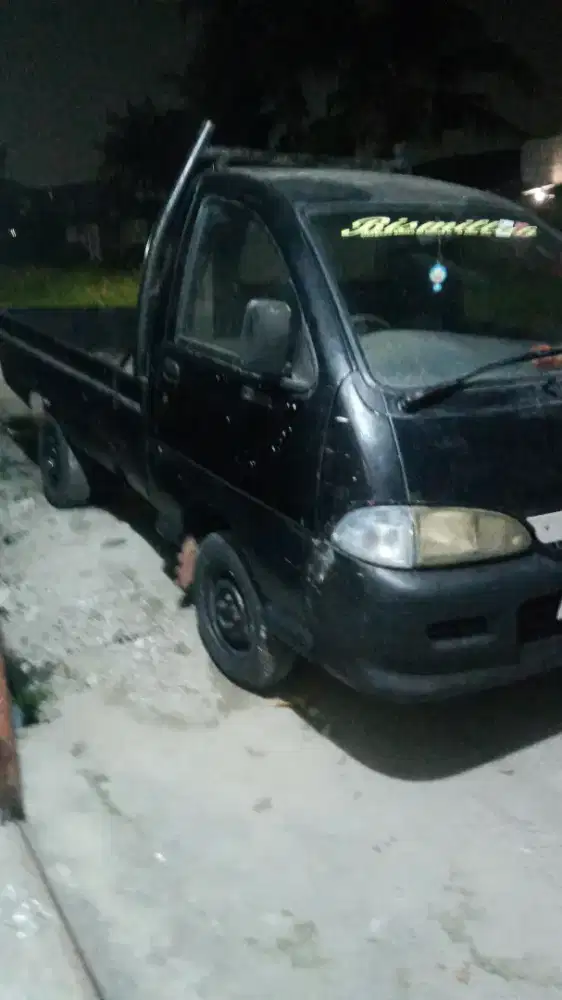 Jual mobil bekas Daihatsu pikup thn 2006