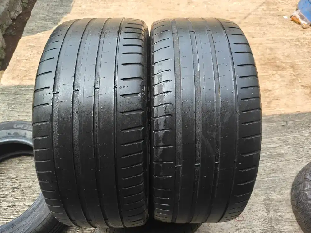 Jual ban copotan mrek Michelin pilot sport 5 ukuran 245 40 R19 kond ok