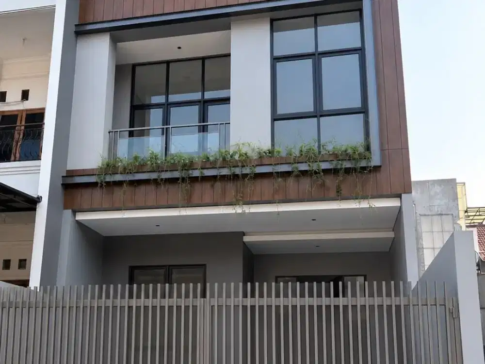 Rumah Modern Tropical Siap Huni di Mekarwangi Bandung