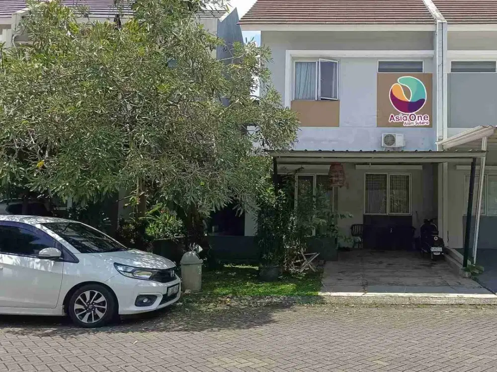 Disewakan Rumah 2 Lantai Semi Furnish Dekat Stasiun Dan Pintu Tol Serpong lagoon Cisauk Tangerang