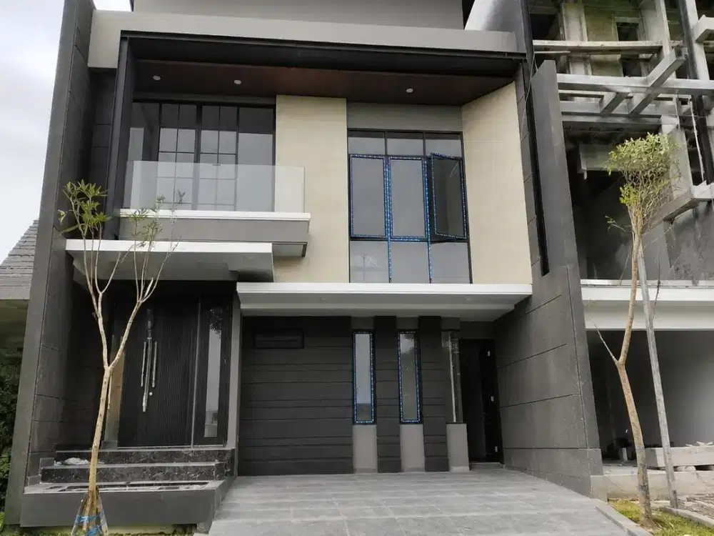 Dijual Rumah Luxury Modern House 3 Lantai Citraland - Surabaya