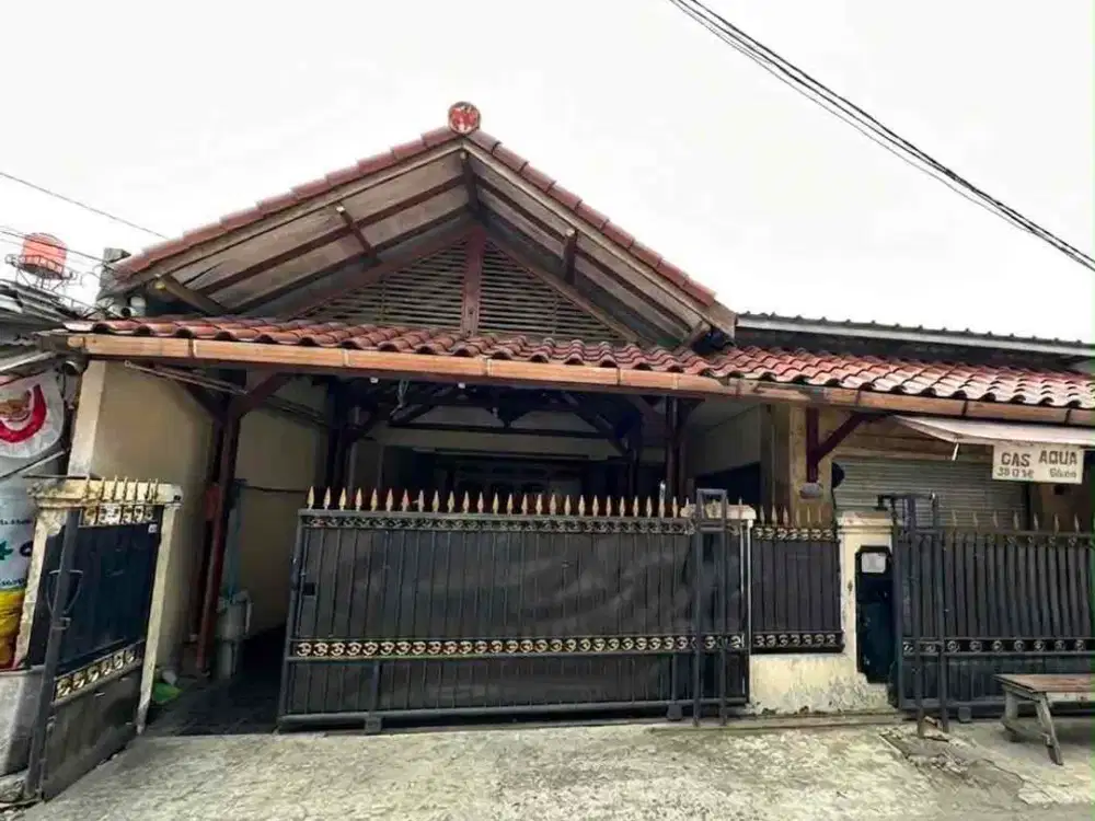Rumah 1,5 Lantai di Kebayoran Lama, Jakarta Selatan