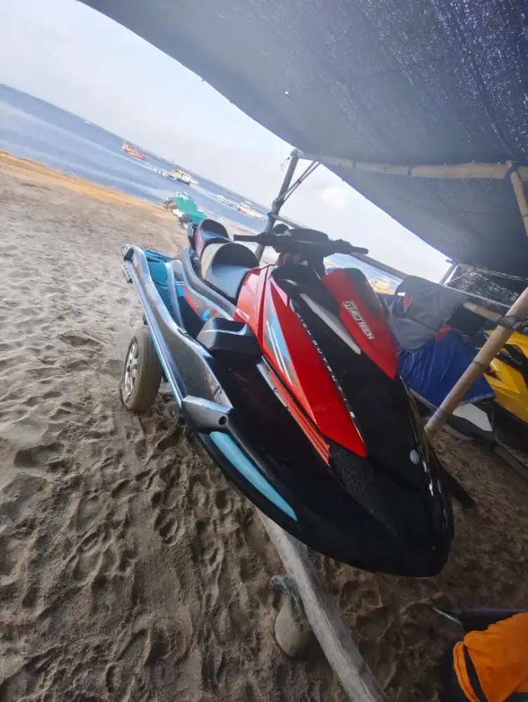Jetski 4 tak 1800 cc Vx Ho new speaker