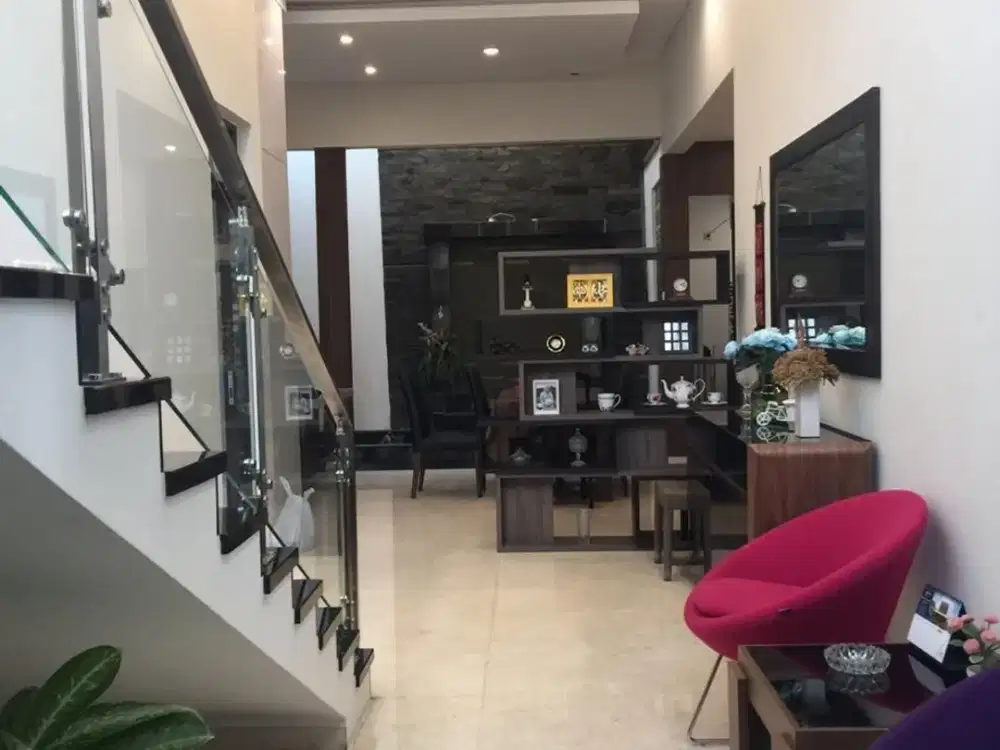 rumah bagus minimalis dalam komplek mitra dago antapani bandung