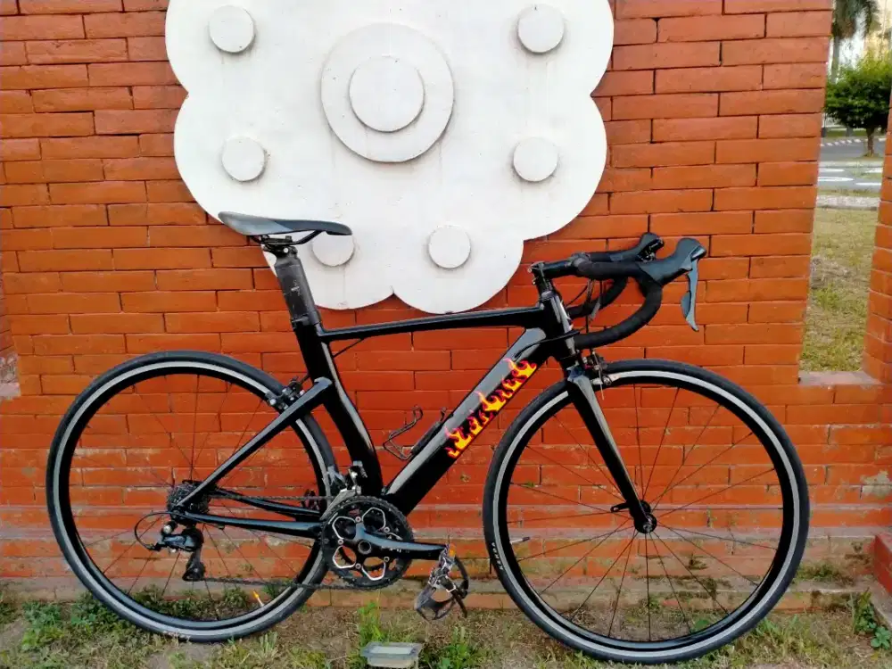 Sepeda Roadbike frc85