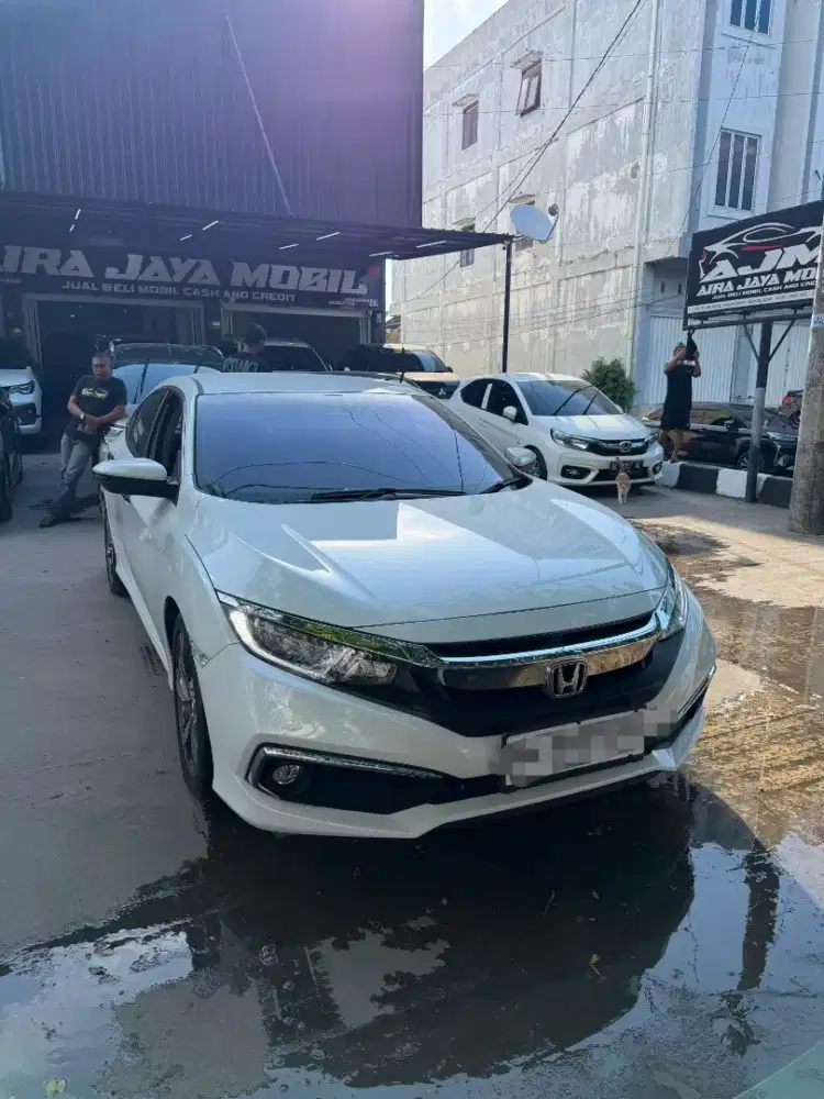 Honda Civic Es turbo 2020 metic