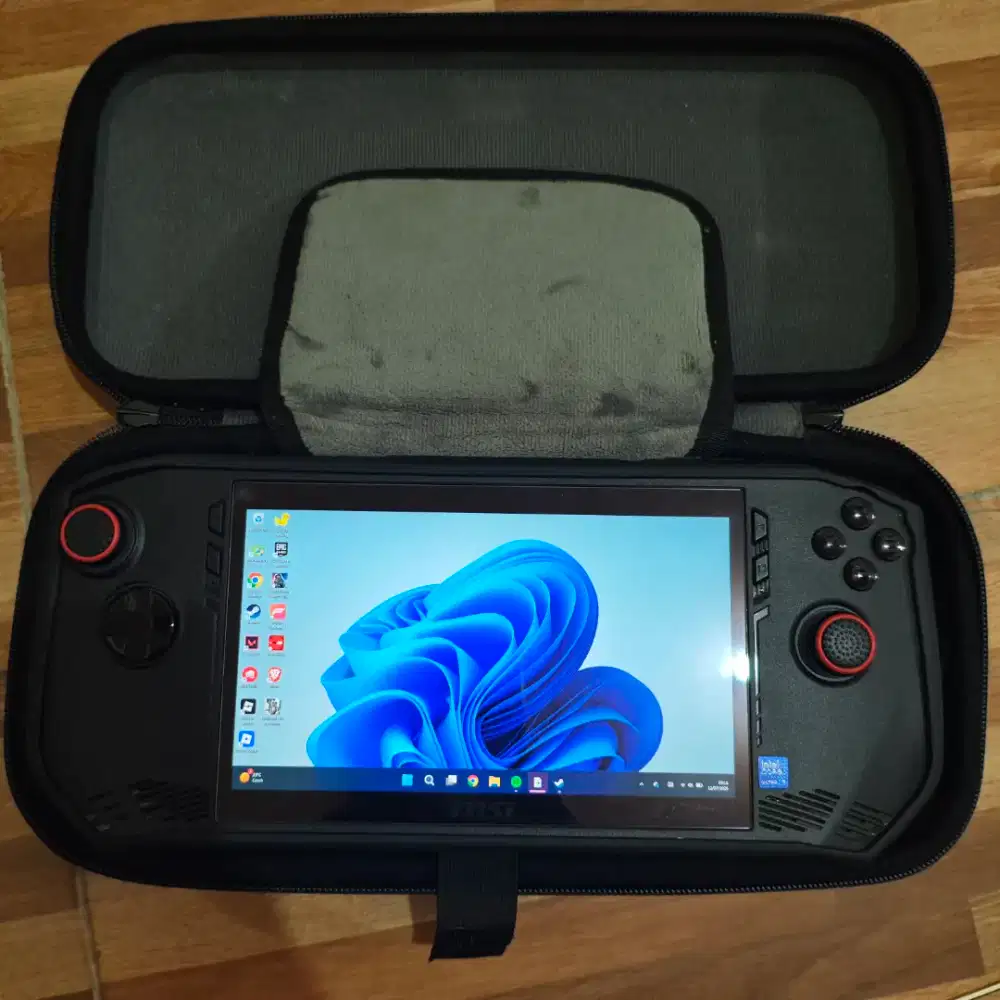 Handheld MSI Claw a1m intel ultra 7 16/512gb |rog ally x a8+ legion go