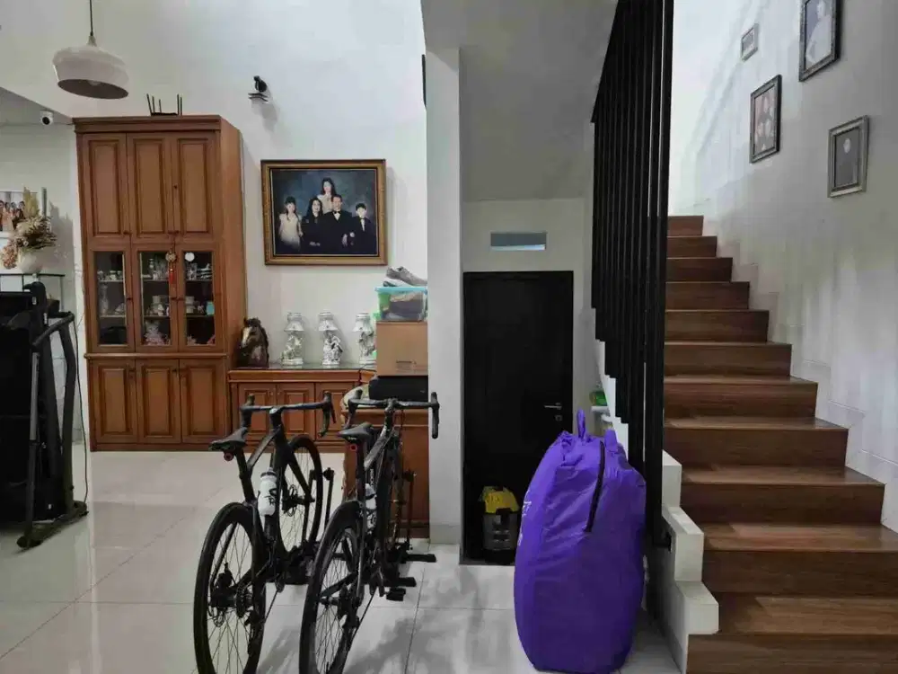 dijual rumah 300 m di alam sutera
