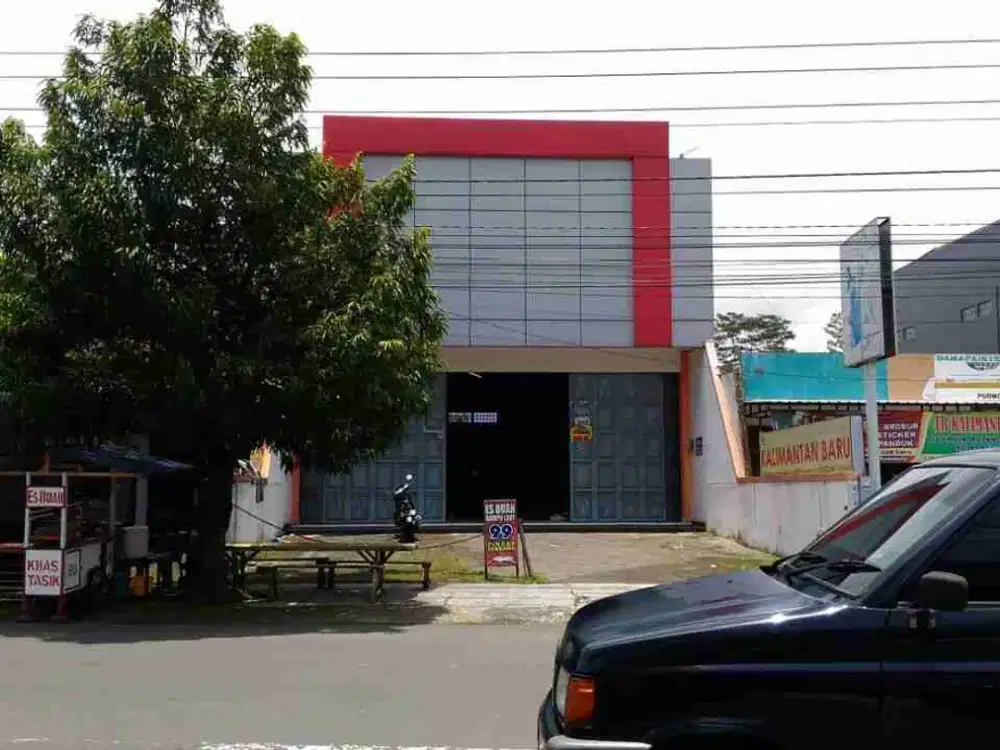 gudang strategis siap pakai