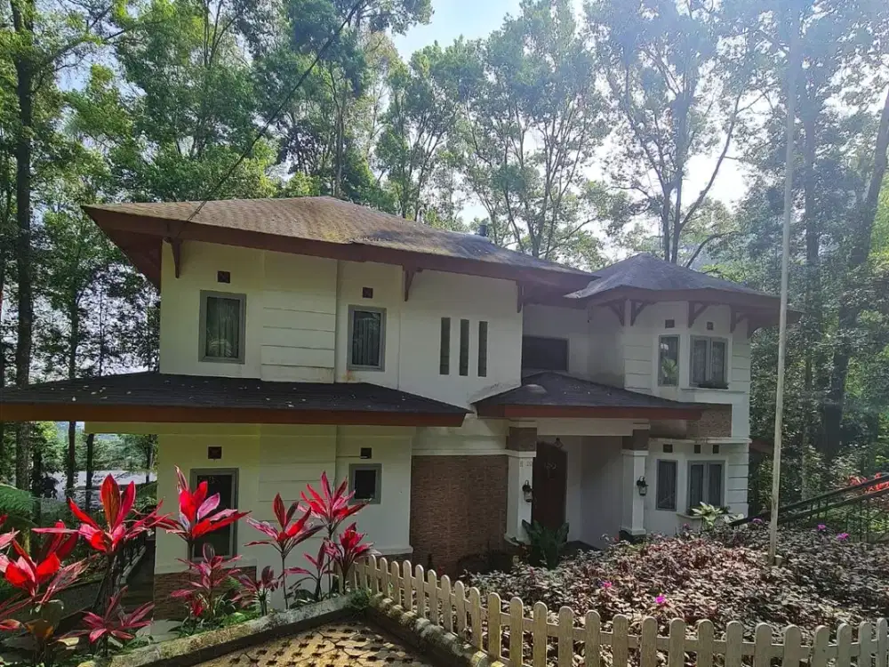 Villa Eksklusif MURAH di Puncak- Mega Indah, Mega Mendung, Bogor