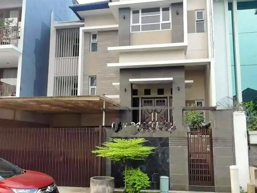 Rumah Modern Siap Huni Di Istana Regency