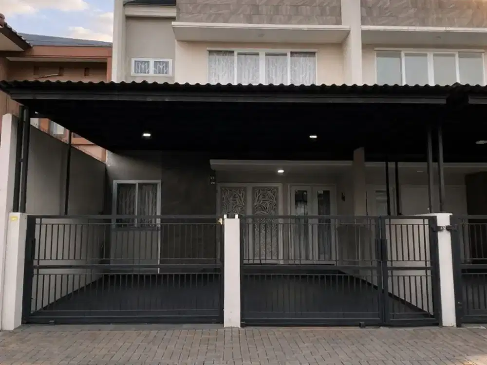 Dijual rumah bangunan Mandiri di Kencana Loka BSD