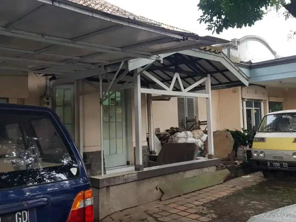 Dijual : Rumah di Jl Westhof sayap Pasirkaliki