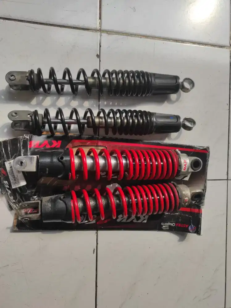 Shockbreaker belakang nmax old kyb zeto dan original