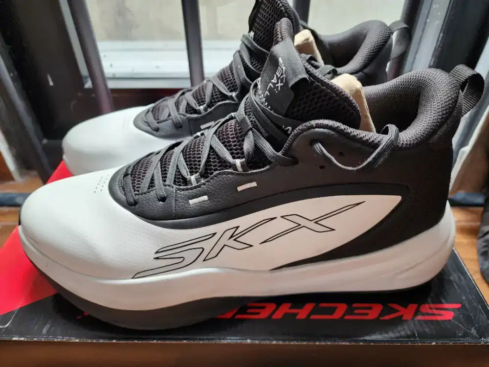 [PRELOVED LIKE NEW] Skechers SKX LEAGUE (Hitam Putih) – Size EU 45.5