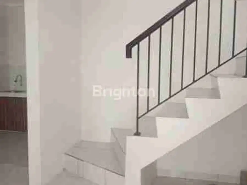 House For Sale. Jual Rumah 2 Lantai Renovasi 3KT 2KM